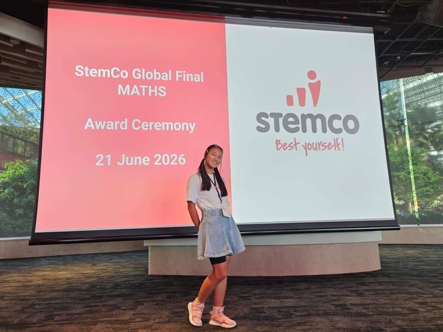 Aruzhan Shalkarova at the StemCo ceremony